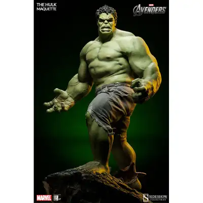 i am selling Sideshow Collectibles, Avengers Hulk as per pictured. Statue is in perfect condition an...