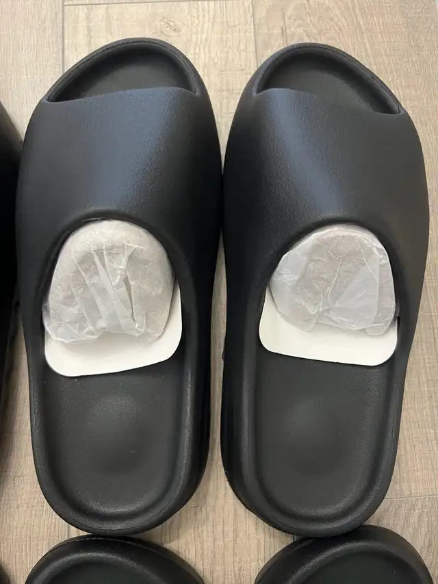 Brand New YEEZY Slides For Sale! in Men's Shoes in Markham / York Region - Image 6