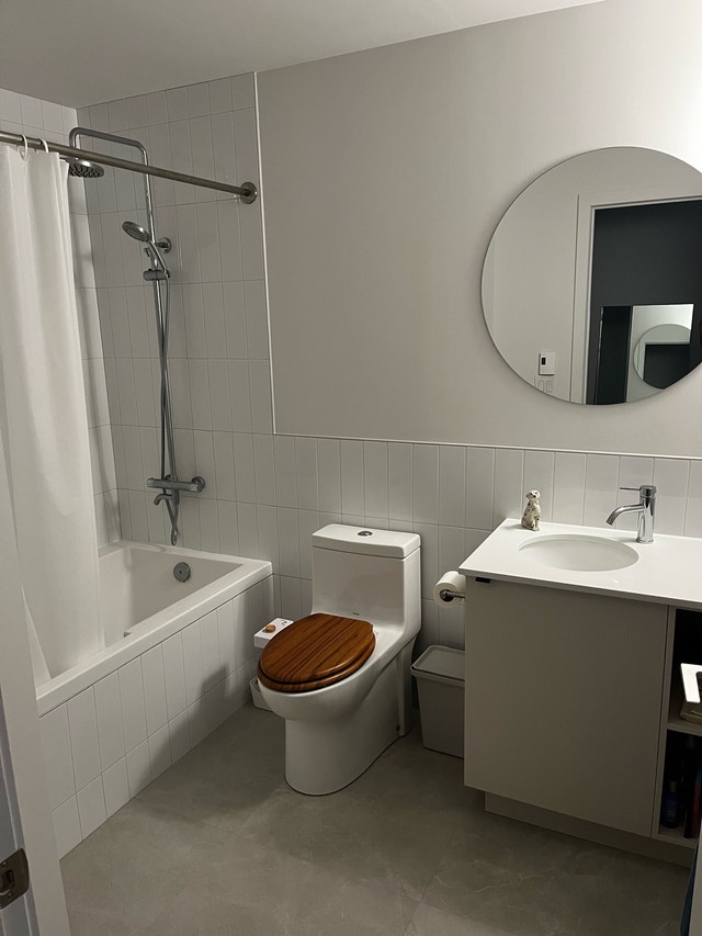 2114 Rue Sainte-Catherine E — photo 3