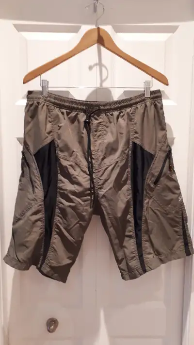 Short de vélo (Santic) rembourré pour homme, View more