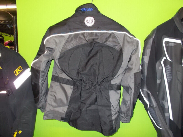 Crazy Price - Oxford - Bone Dry Jackets - Med & Large at RE-GEAR in Other in Kingston - Image 2