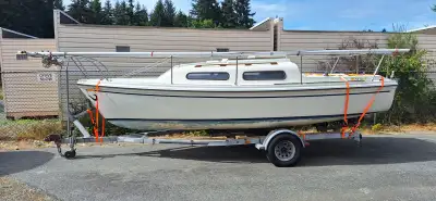 In my search for a trailerable sailboat I ended up with this model for the following features harder...