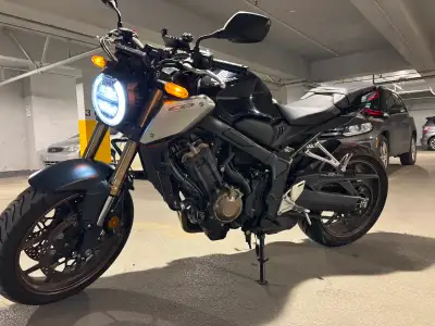 Utiliser environ 20 fois. Seulement 3 500 KM.