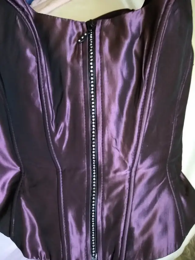 Robe de Soirée in Women's - Dresses & Skirts in Québec City - Image 4