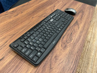 Verbatim Silent Wireless Mouse + Keyboard - Black (99779)