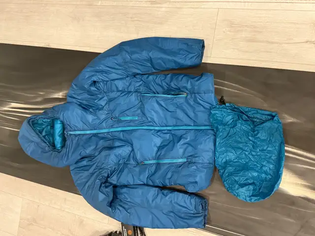Patagonia Das Parka – Regular Fit, Color: Endless Blue in Men's in Calgary - Image 4