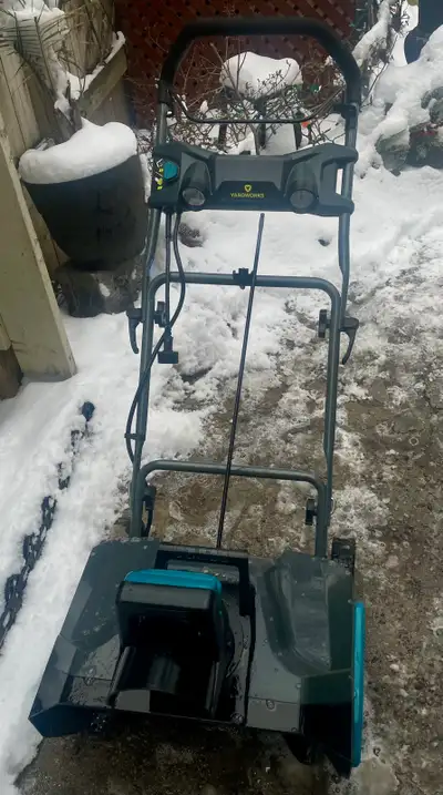Yardworks Snow Thrower 20”, View more