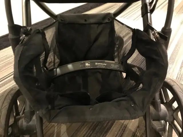 UPPAbaby Vista Stroller with Ride Board in Strollers, Carriers & Car Seats in City of Toronto - Image 6