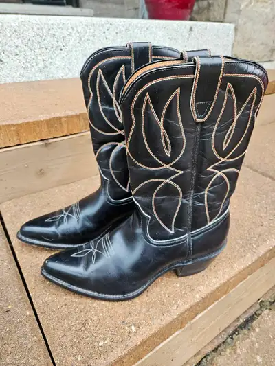 Womens Cowboy Boots 8.5, View more