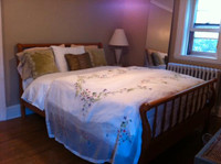 Niagara Falls Room Rentals and Studio