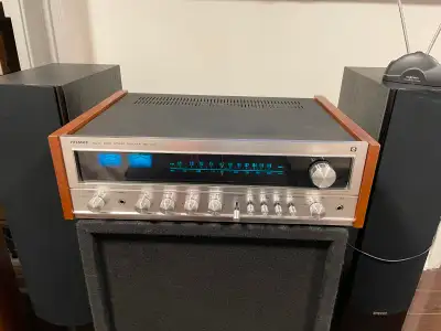 Vintage Hitachi SR-1100 Receiver, View more
