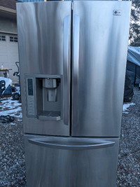 LG Stainless Steel Refrigerator like new REDUSED TO$750
