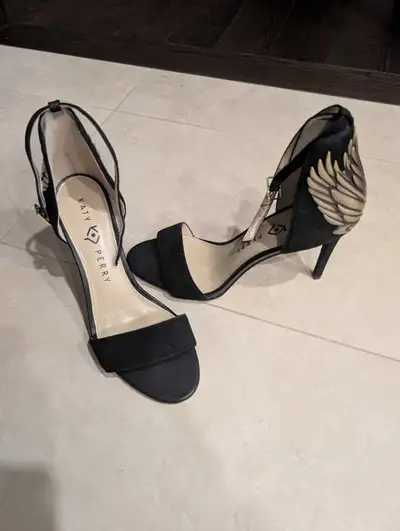 Katie Perry shoes 7.5 all leather, like new, View more