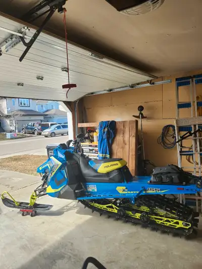 I am selling my 2018 Polaris 800 SKS 155 with only 31 hours on the machine. This snowmobile is in us...