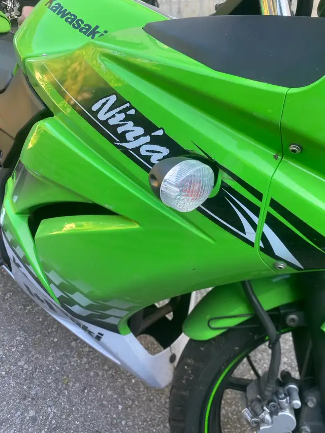 2008 ninja250. Fully serviced. price firm in Sport Bikes in City of Toronto - Image 8