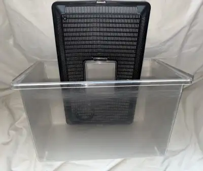 small aquarium tank for fish, crabs, reptiles or fish!14x8.5x8.5, View more