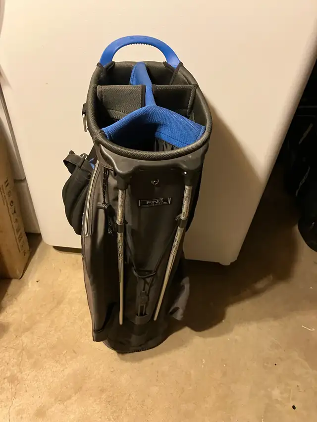 Ping carry bag in Golf in Ottawa - Image 6