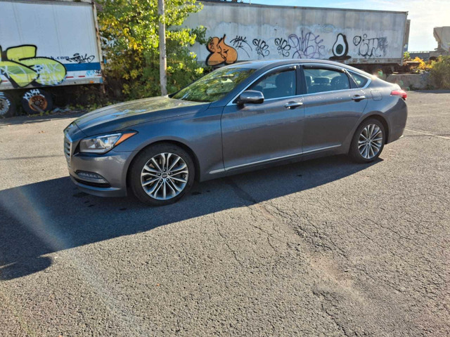 2015 Genesis 3.8 V6 AWD Luxury Sedan dans Autos et camions  à Ville de Montréal - Image 2