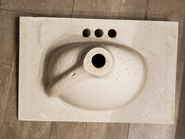 Lavabo moulé pour vanité de salle de bain ou autre dans Plomberie, éviers, toilettes et bains  à Laval/Rive Nord - Image 2