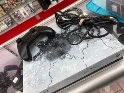 Consoles Xbox série X édition Gear of war , View more