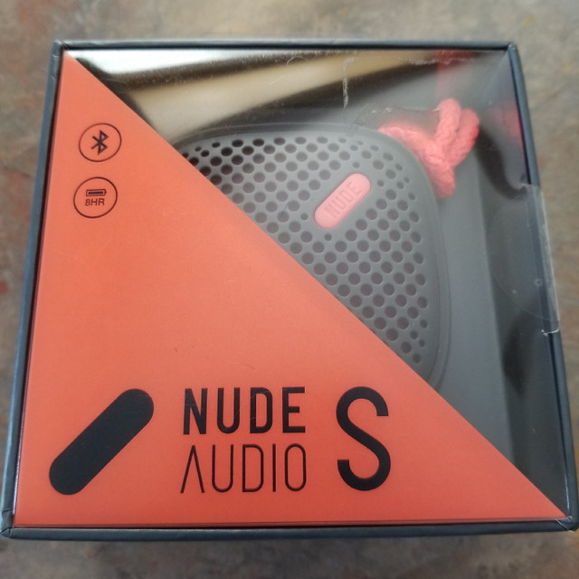 NUDE AUDIO BLUE TOOTH SPEAKER  dans Appareils électroniques  à Région de Markham/York