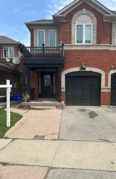 Basement for Rent Milton - Derry & Thompson 1 bedroom + Den - 1 bathroom - Parking - In-Unit Laundry...