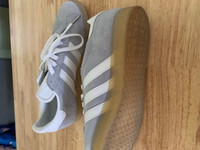 womens adidas grey /white size 8
