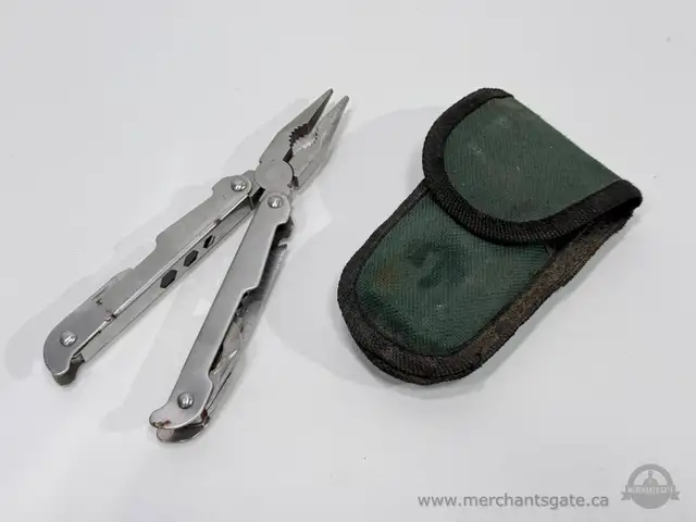 Compact Stainless Steel Multi Tool Pliers Pocket Tool with Pouch in Hand Tools in Brockville - Image 2