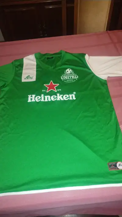 -2004 ELETTO Heneiken jersey, #13 -good overall condition Contact kijiji msngr