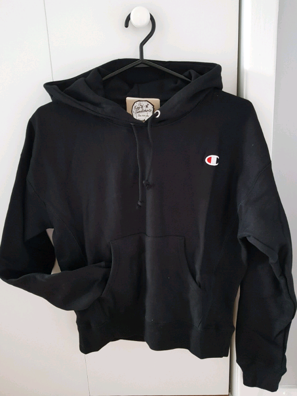 Hoodie Champion pour fille! Neuf! in Women's - Tops & Outerwear in Granby - Image 2