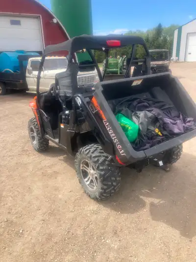 Power Steering Tilt Box- 600 lb capacity 1/2 Windshield Excellent Rubber 2WD/4WD with Diff lock Fron...