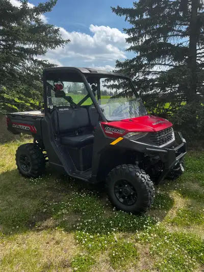 Never driven off road, used on acreage, excellent condition, like new, detailed, 8,000 lb. Ramsey Wi...
