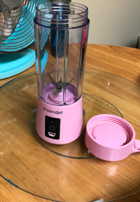 Portable Juicer Blender Personal Size for Shakes & Smoothies