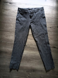 Banana Republic Sloan Fit Women's B&W Striped Pants Size 00
