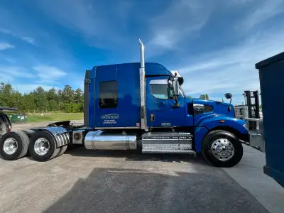 2023 western star 49x 415000kms 500hp Cummins 1850 12 speed automatic 250 wheelbase 3.08 rears. 13 f...