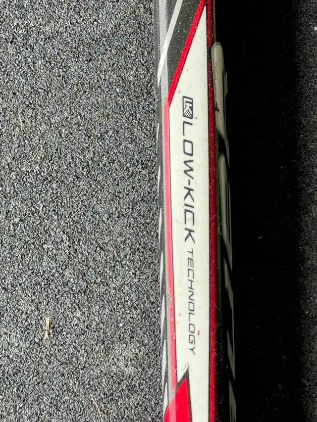 Bauer Vapor X600 Hockey Stick (Left) in Hockey in Winnipeg - Image 4