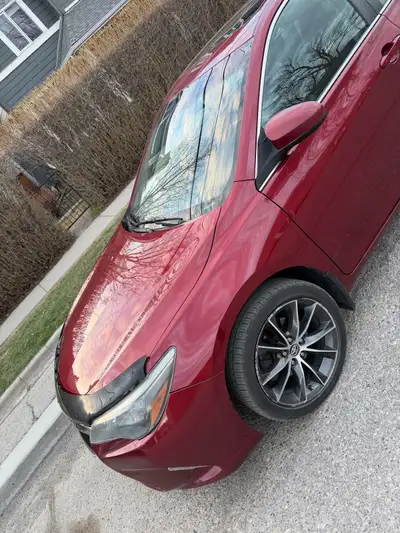 2015 Toyota Camry V6 - Maintenance from dealership up to date Block heater, 2 keys, remote starter P...