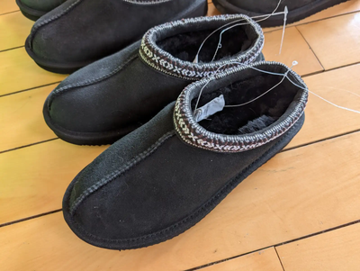 Slippers, Kirkland, Unisex, Ladies 6, Men's 5 M8 L9. - $25, View more