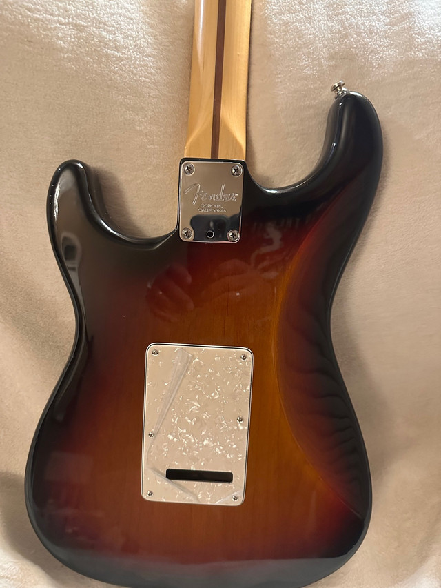 2015 Fender Professional Stratocaster  in Guitars in St. Catharines - Image 4