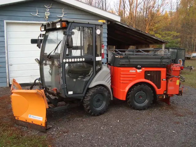 2010 Hako articulating sidewalk snow plow in Other in Trenton - Image 4