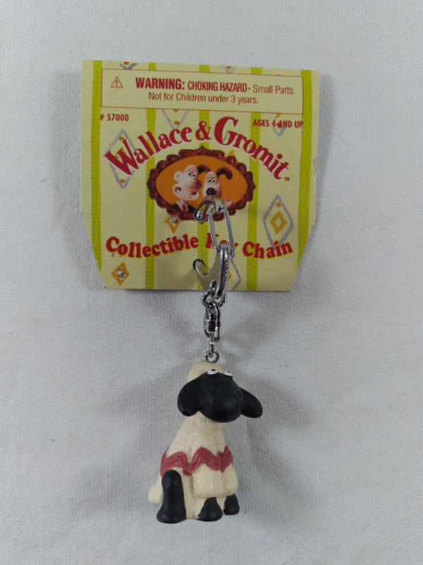 2 Vintage 1989 Wallace & Gromit Collectable Key Chain in Arts & Collectibles in Moncton - Image 3