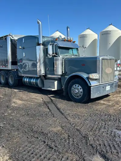 2008 Peterbilt 389, ISX Cummins, 1-mill kms, Wet kit, Full lockers , $75000 obo