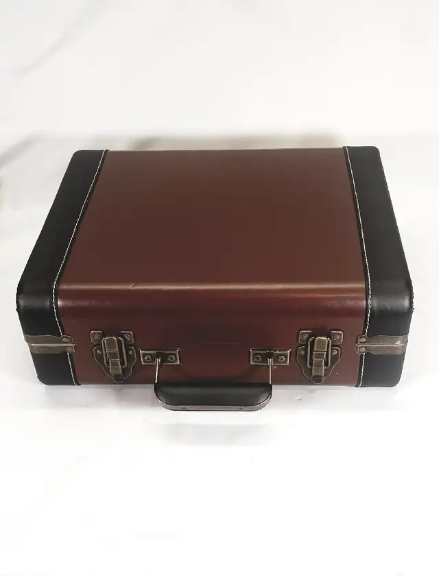 Crosley Portable Turntable  in Stereo Systems & Home Theatre in Mississauga / Peel Region - Image 3