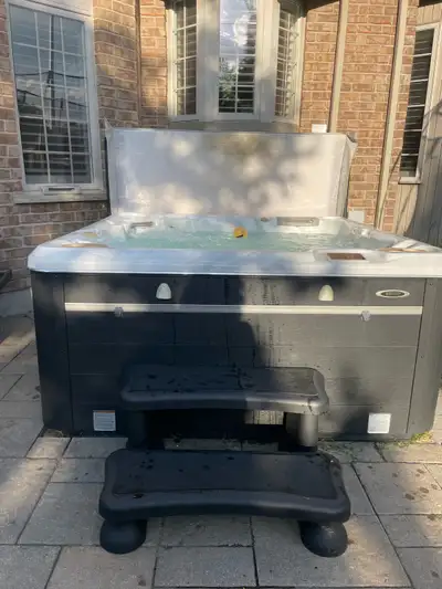 2022 Hydropool 570G Self Cleaning Hot Tub, View more