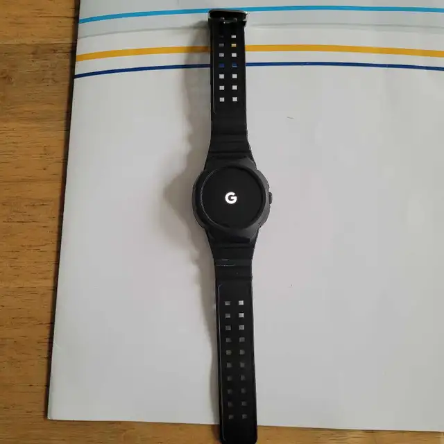 Google Pixel Smart Watch in Other in Hamilton - Image 3