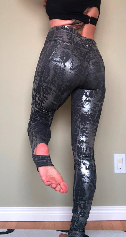 Lululemon Moment to Movement Tight 28” in Foil in Women's - Bottoms in Edmonton - Image 2
