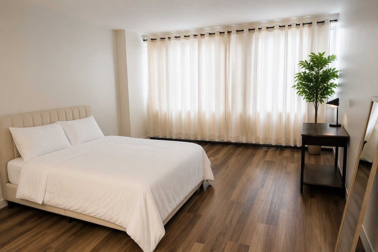 Downtown Montreal Studio | Place-des-Arts Metro 7 min Walk — photo 1