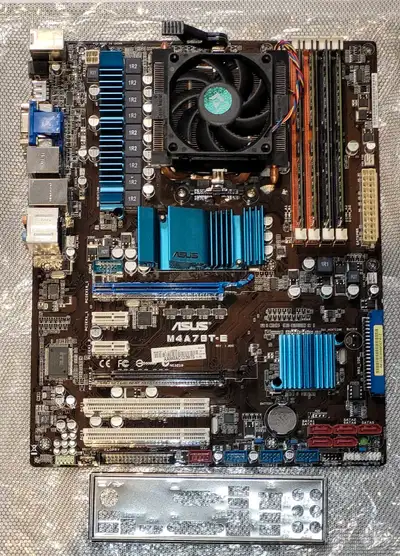 Selling a used ASUS M4A79T-E motherboard, a solid foundation for any PC build. Key Features: * Socke...