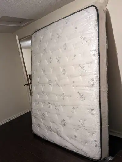 Queen Size Mattress for Sale - Like New, With cover