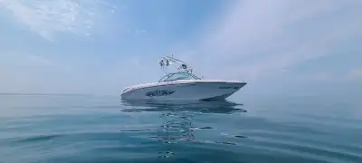 Built by the professionals for unlimited enjoyment. This well laid out 2006 correct craft AirNautiqu...